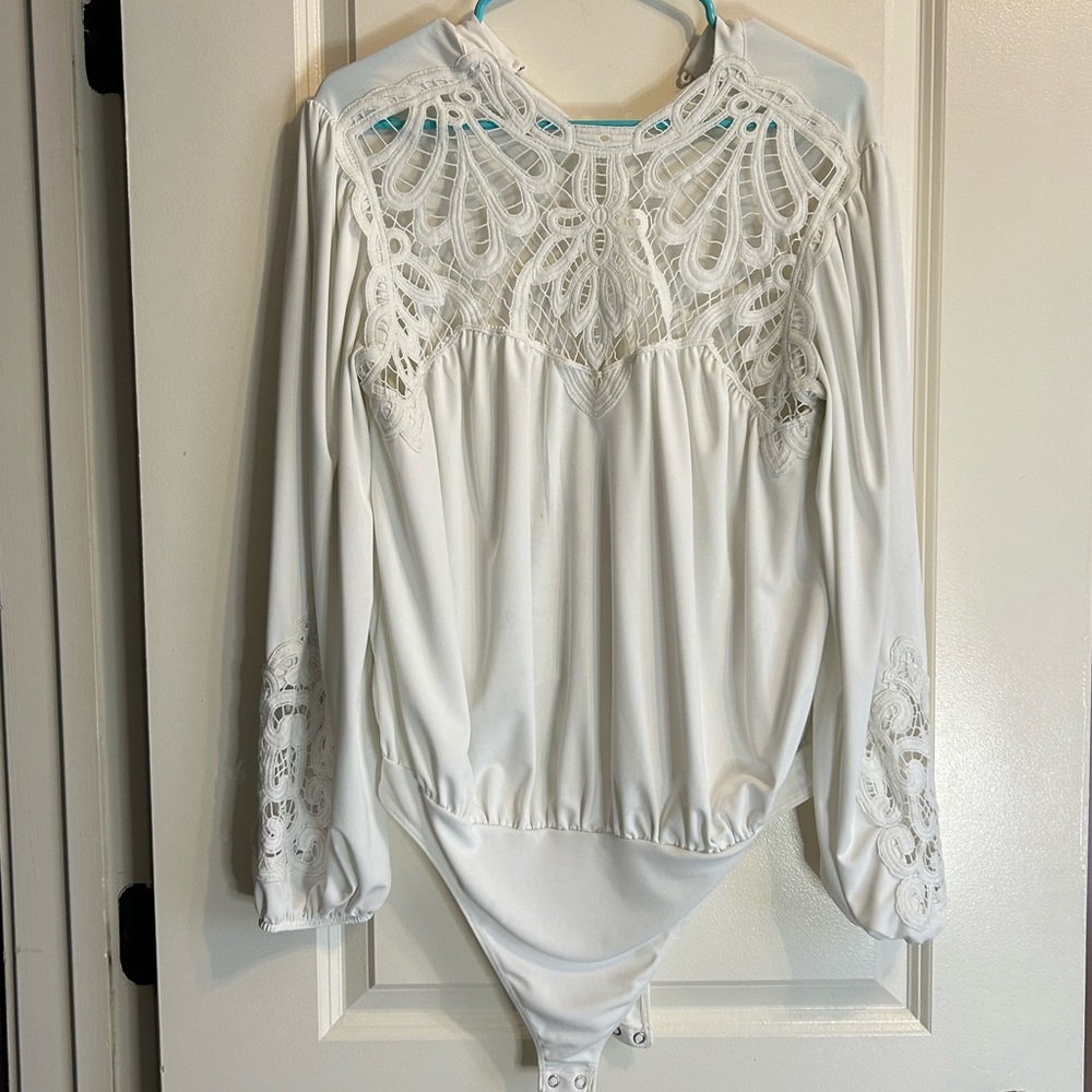 Express White Long Sleeve Lace Thong Bodysuit Women’s Size L